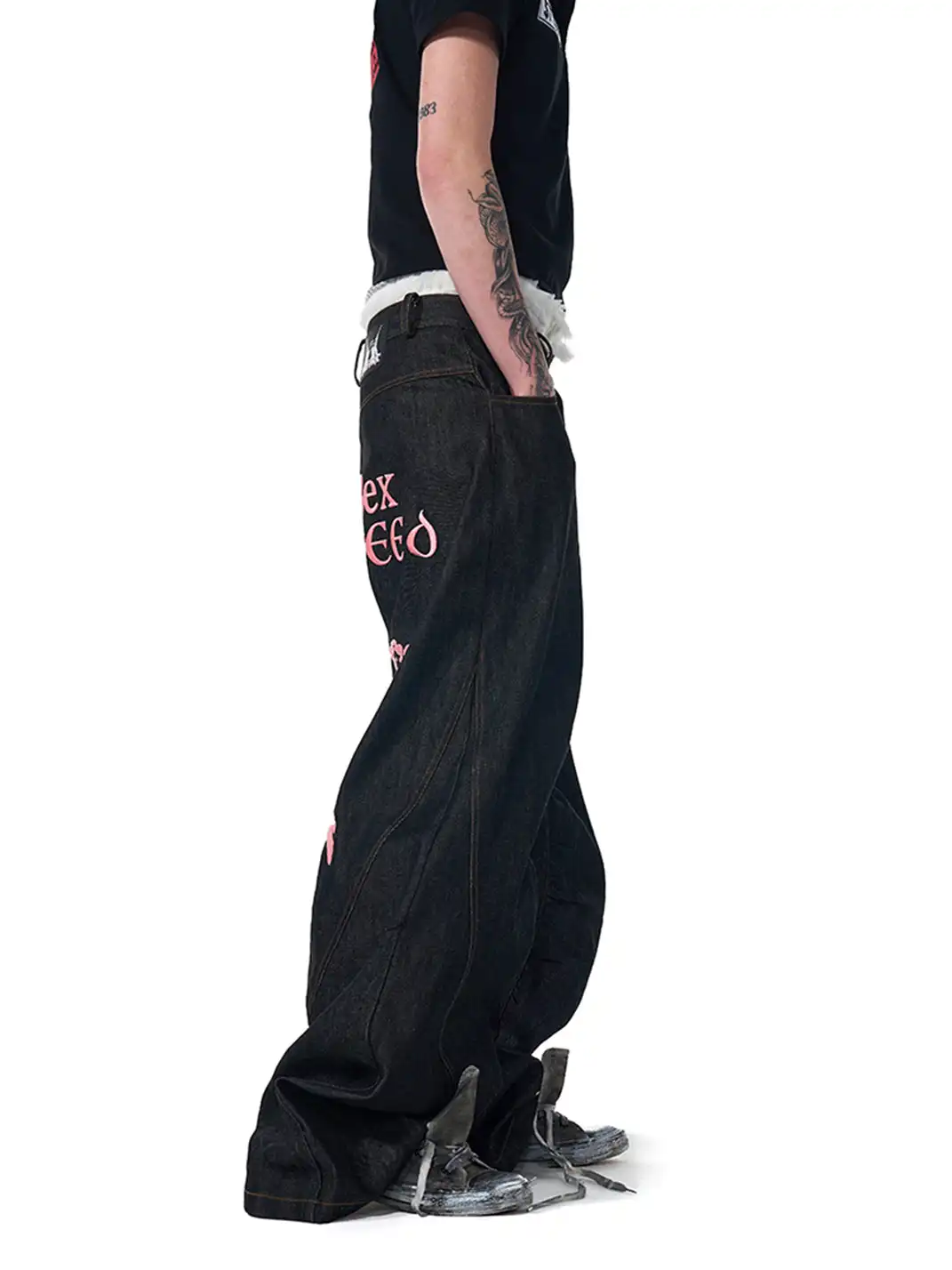 Fourth3ex | Color-Changing Embroidered Jeans