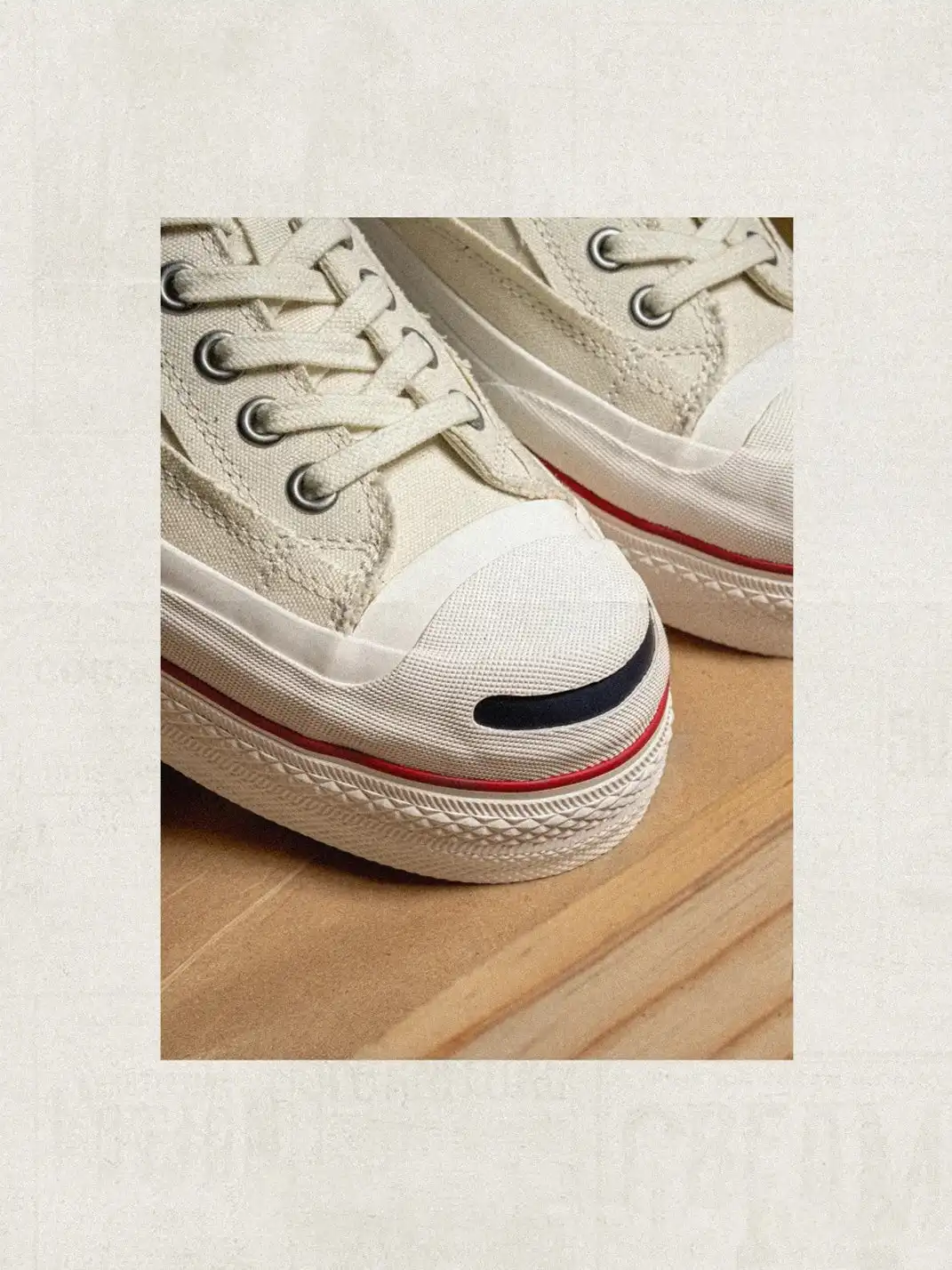 T/C MADEā023 Smiley Toe Thick-Soled Retro Japanese-Style Low-Top Canvas Shoes