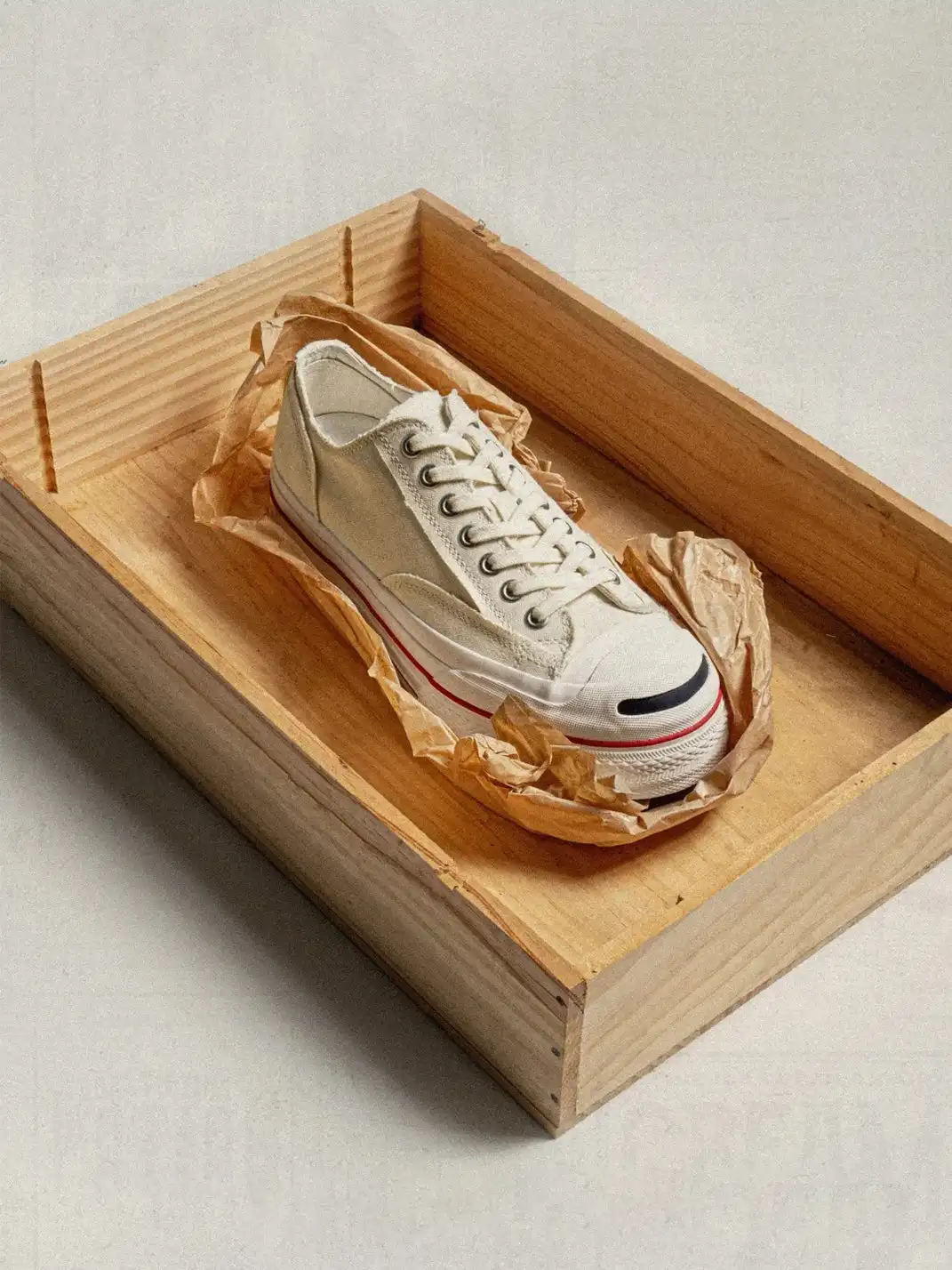 T/C MADEā023 Smiley Toe Thick-Soled Retro Japanese-Style Low-Top Canvas Shoes