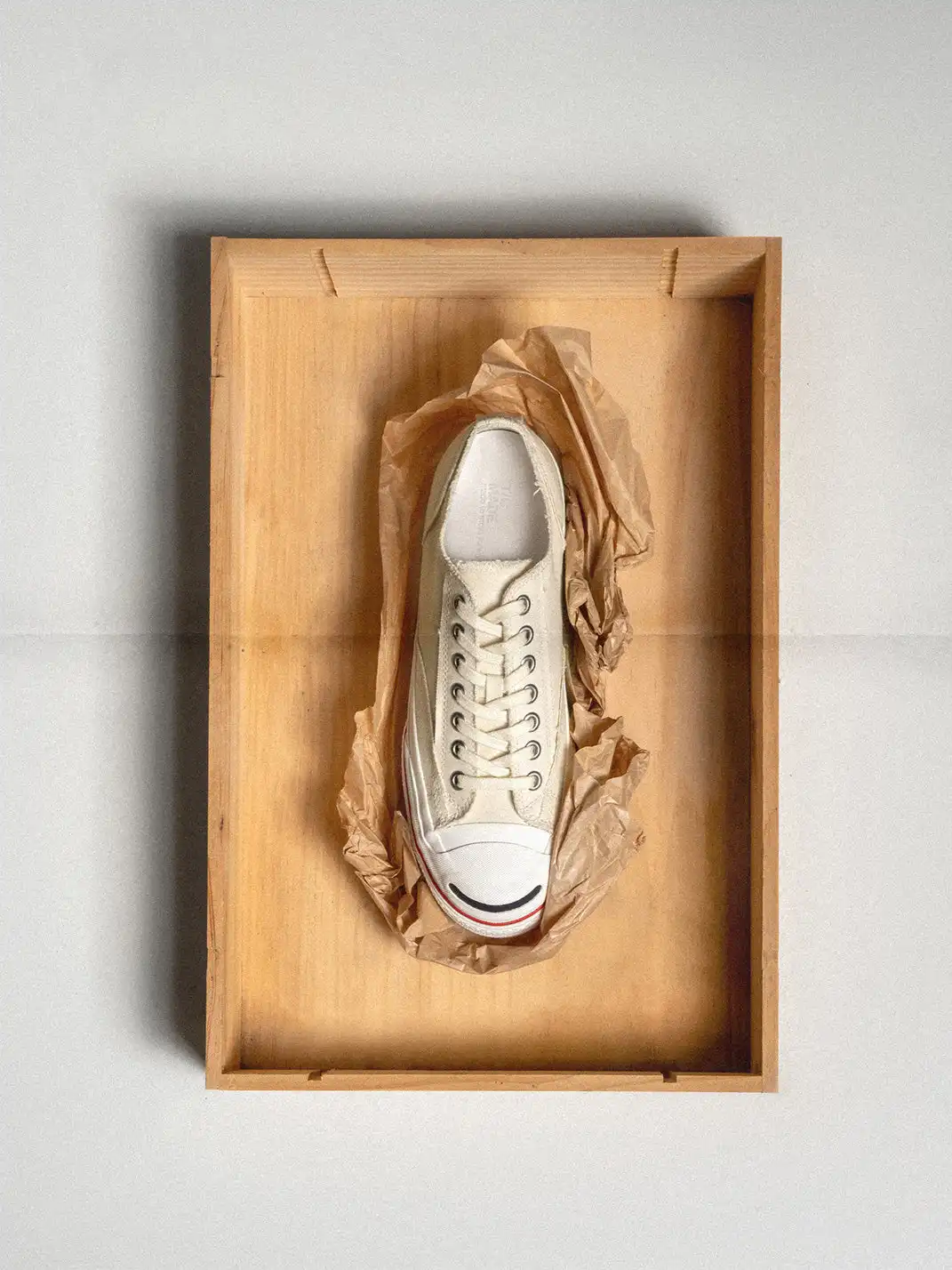 T/C MADEā023 Smiley Toe Thick-Soled Retro Japanese-Style Low-Top Canvas Shoes