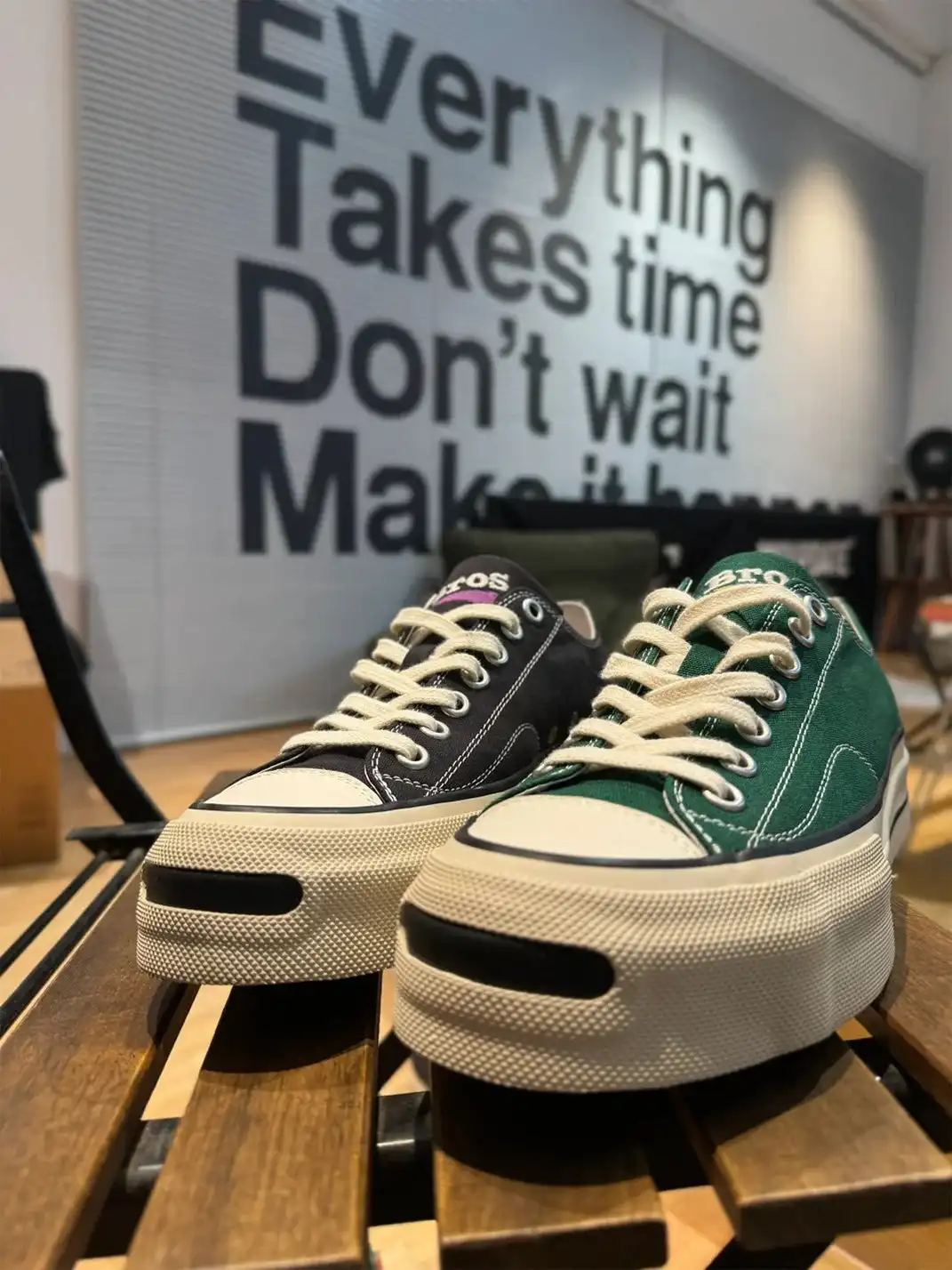T/C Made x Broshood Co-Branded Smiling Toe Vulcanized Canvas Shoes-Green