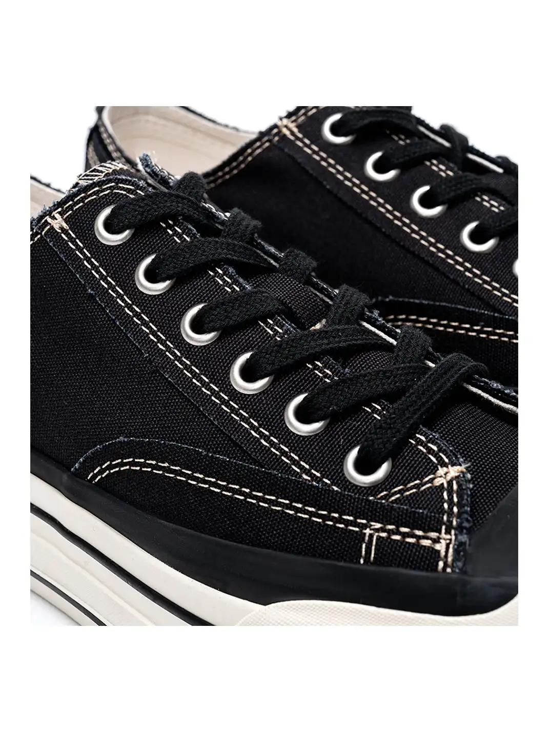 T/C MADEā016b Classic Jack Purcell Style Smiley-Toe Canvas Sneakers-Black