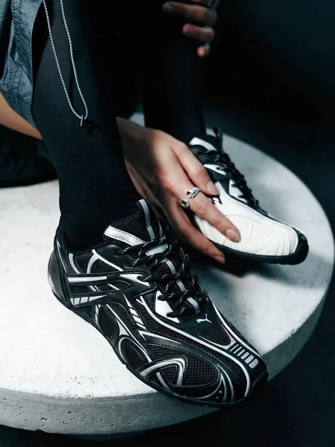 NEXT IMPULSIVE | D-Track Techwear Trainer -YINGYANG