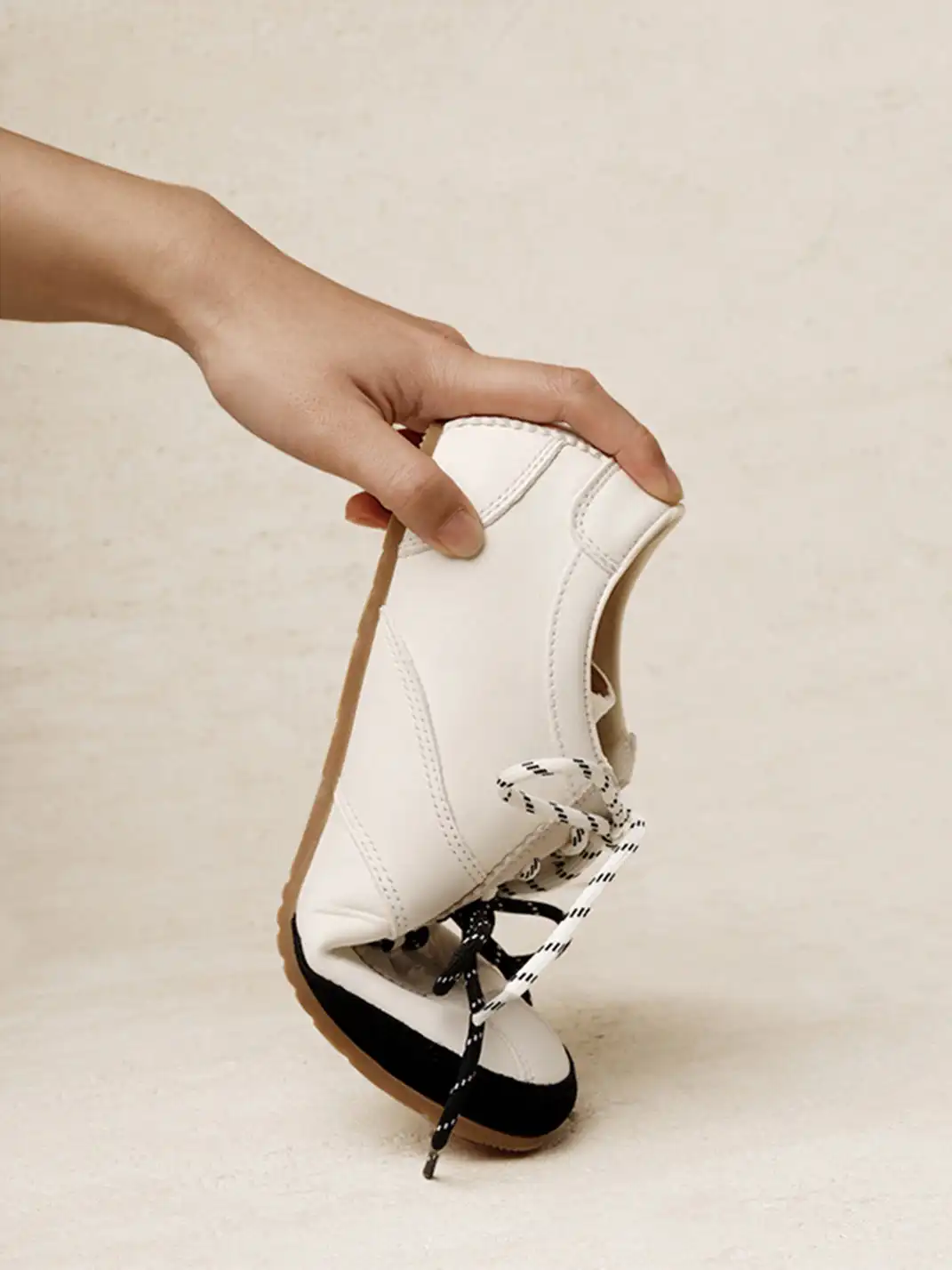 FAN ROMANCEāBallet Style Retro Leather White Sneakers