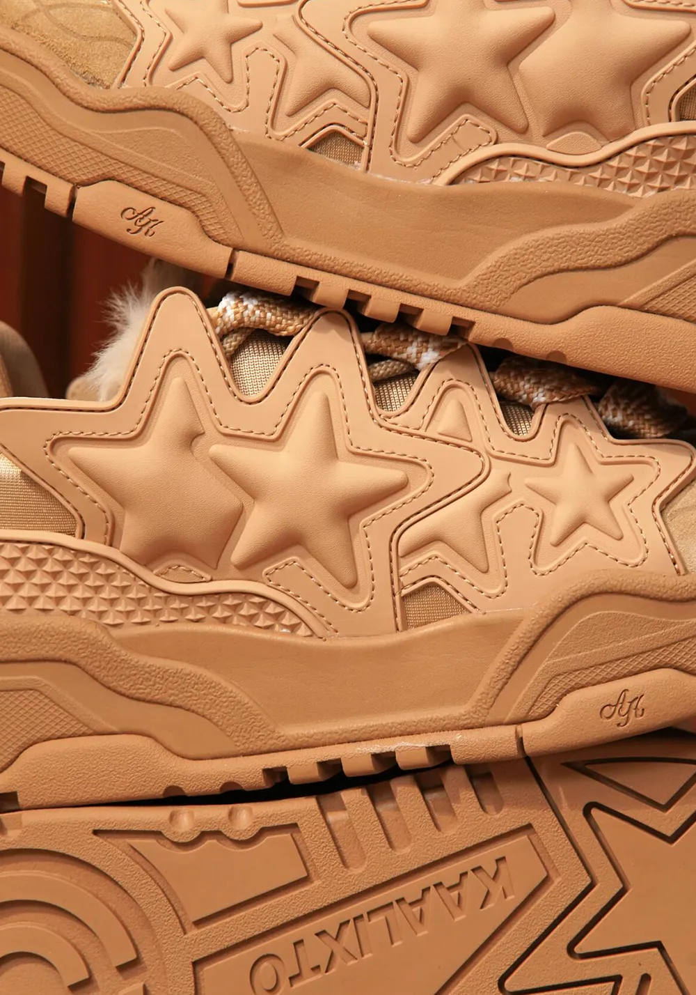 KAALIXTO丨Beijing Exclusive Star Chunky Sneakers