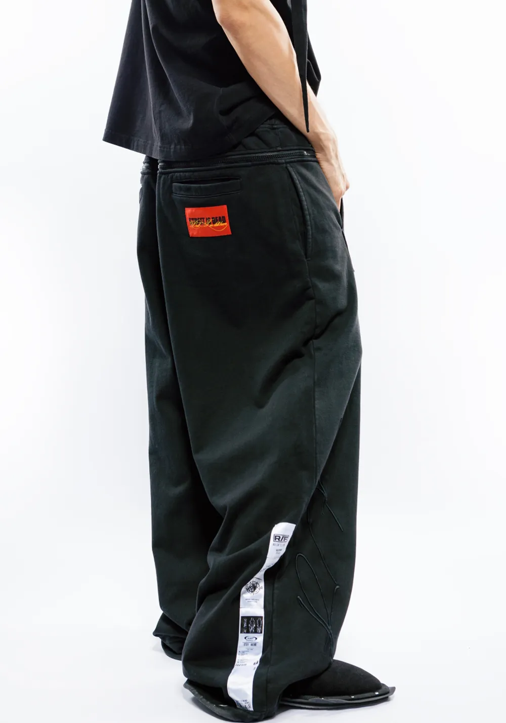 FVVO丨"Street Is Dead" Monochrome Tracksuit-Black PANTS