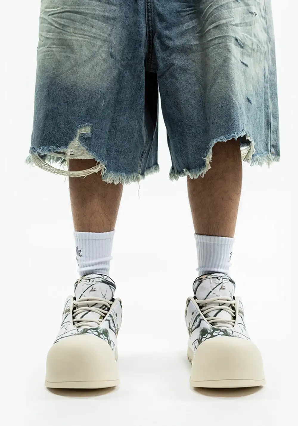 FVVO丨THICK SOLED LOW BOOTS-White