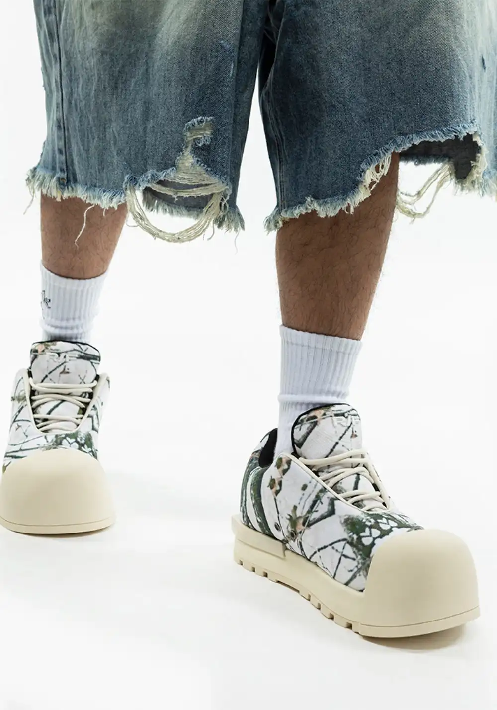 FVVO丨THICK SOLED LOW BOOTS-White