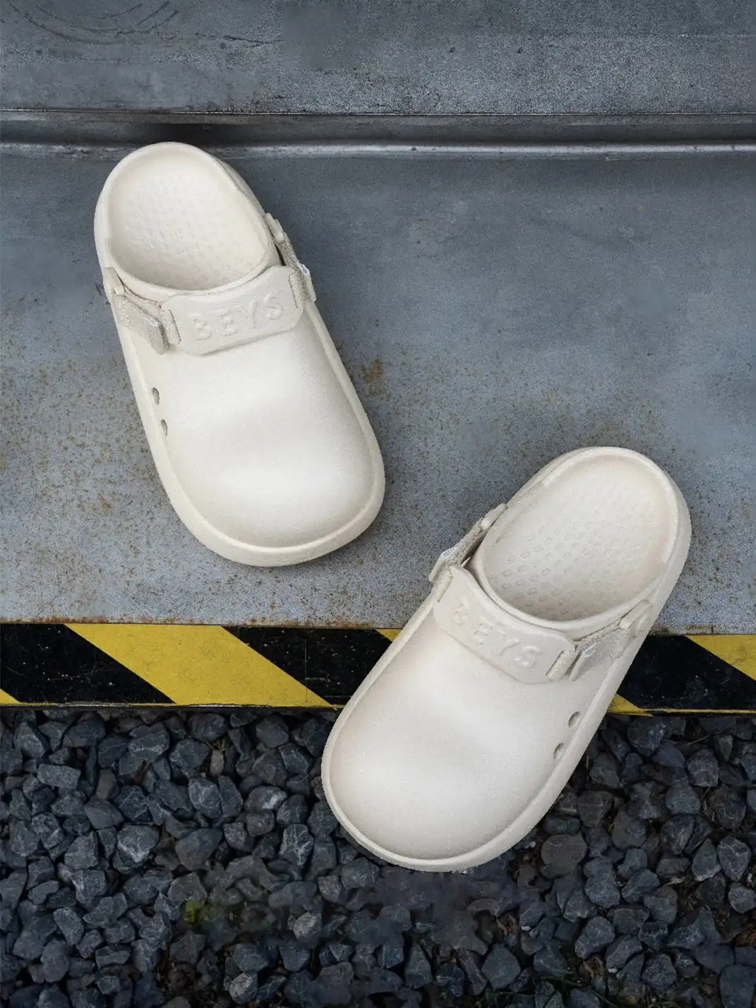 BEYS | Chunky Sole Summer Clog Sandals with Cut-Out Design-Beige