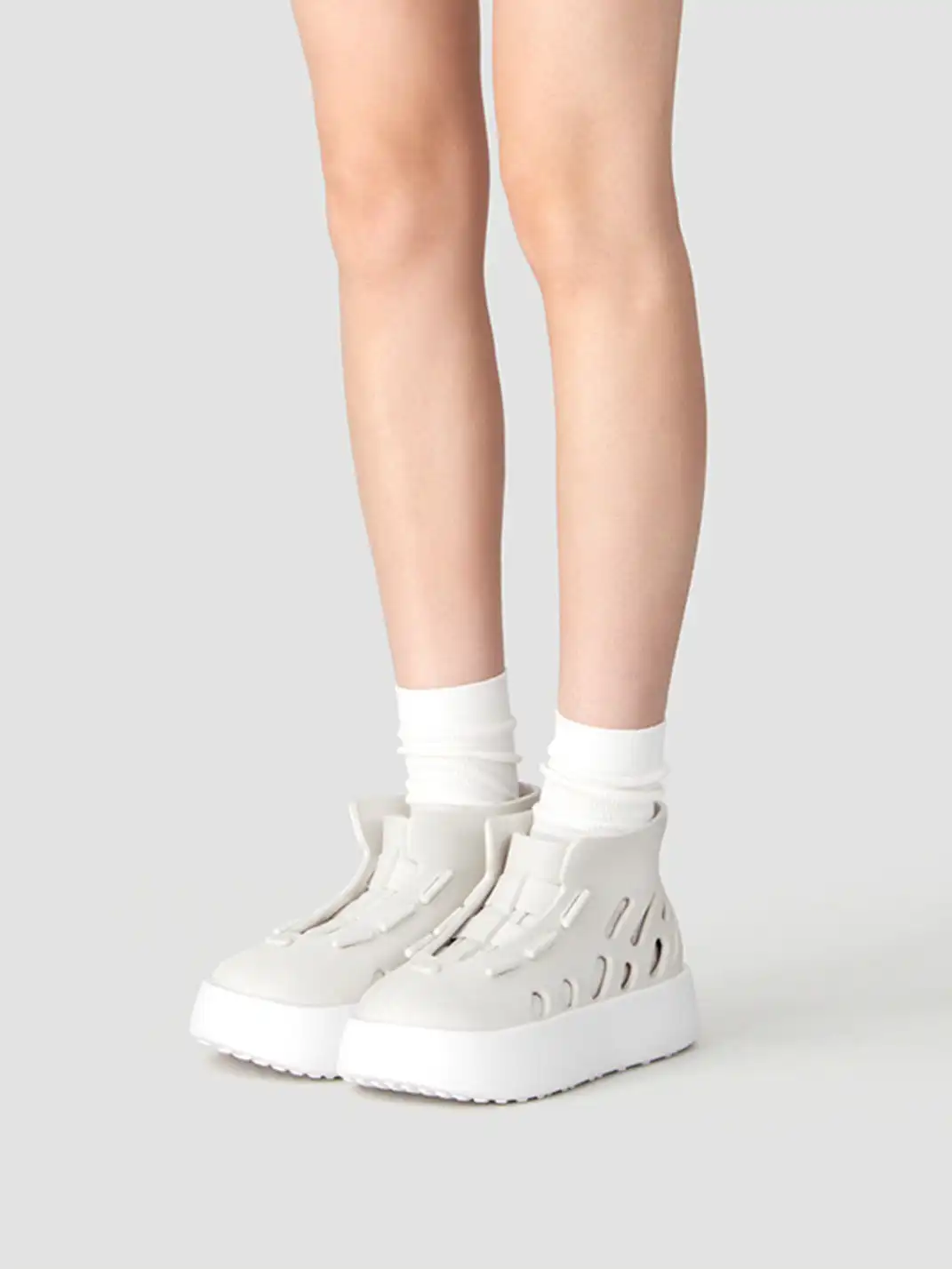 BEYS | High-Top Chunky Sole Capsule-Inspired Clog Boots for Summer-Beige