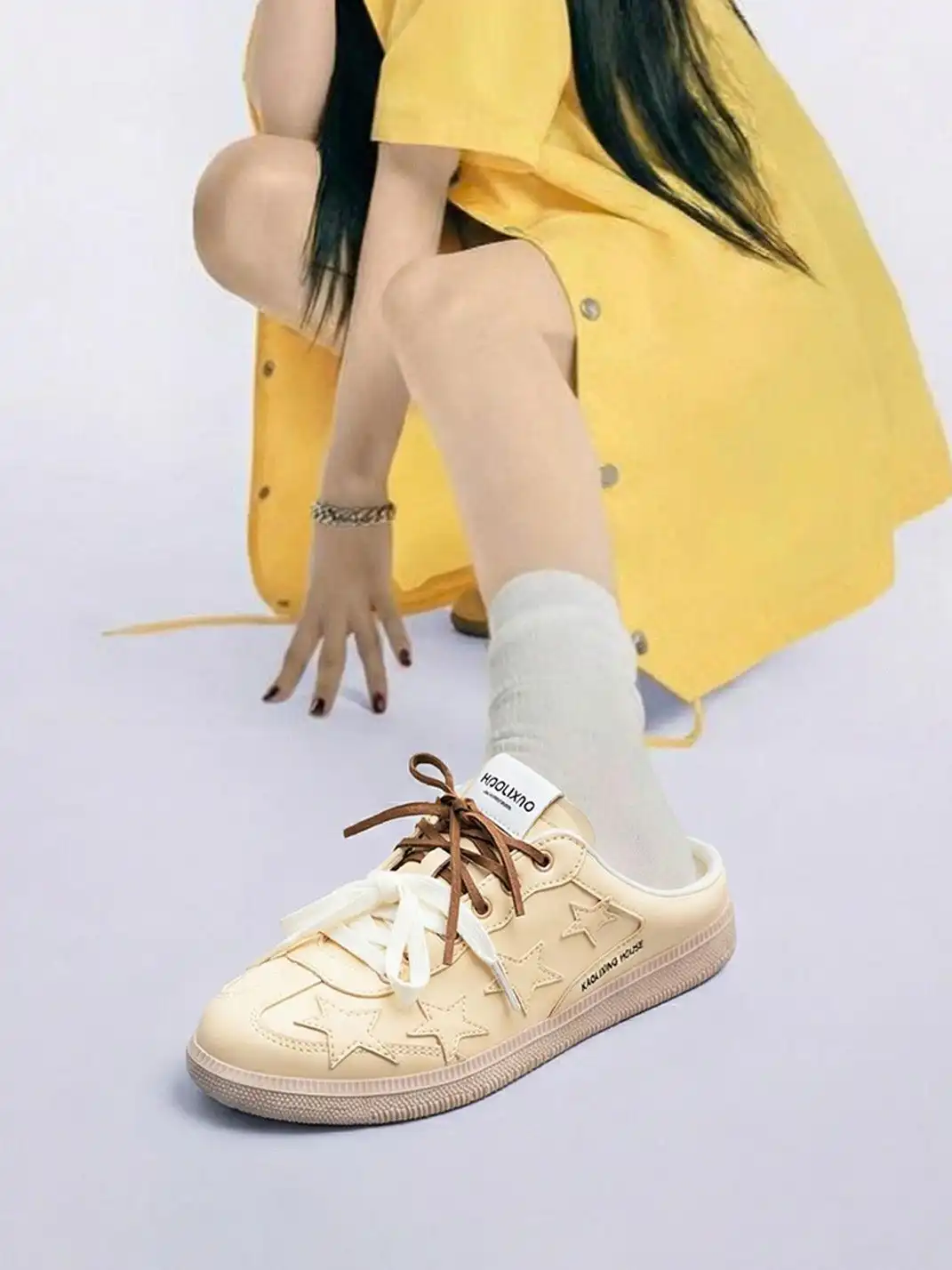 KAALIXTO | Star Design German Style Mules-Yellow
