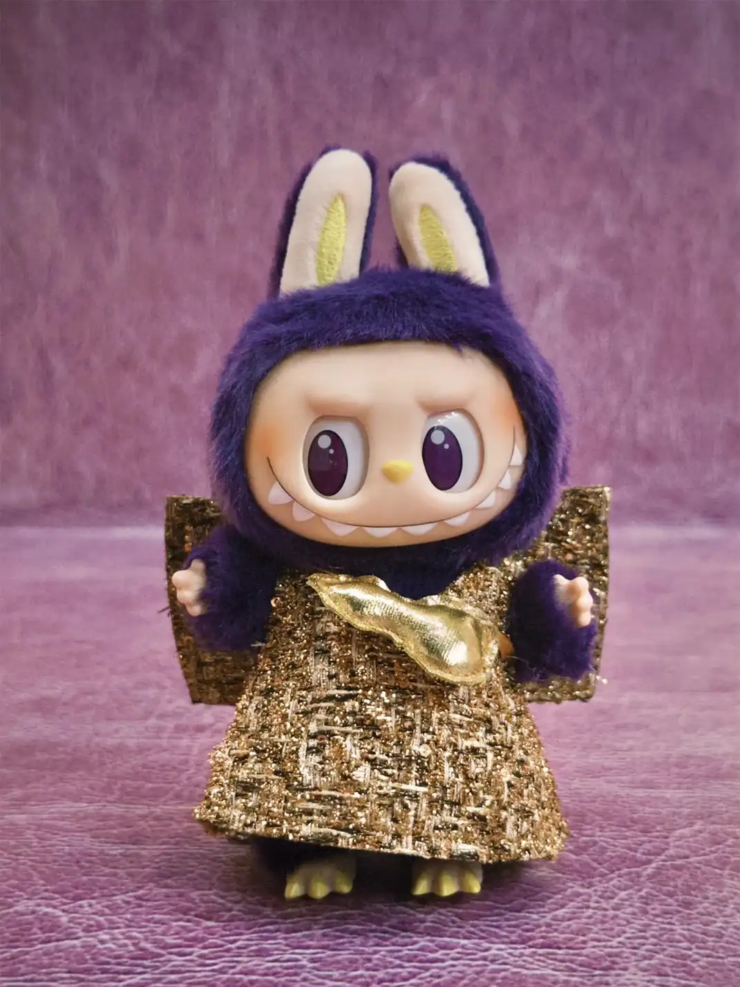 POP MART丨LABUBU Macaron Rubber Face Keychain Figure Blind Box - Milan Exclusive