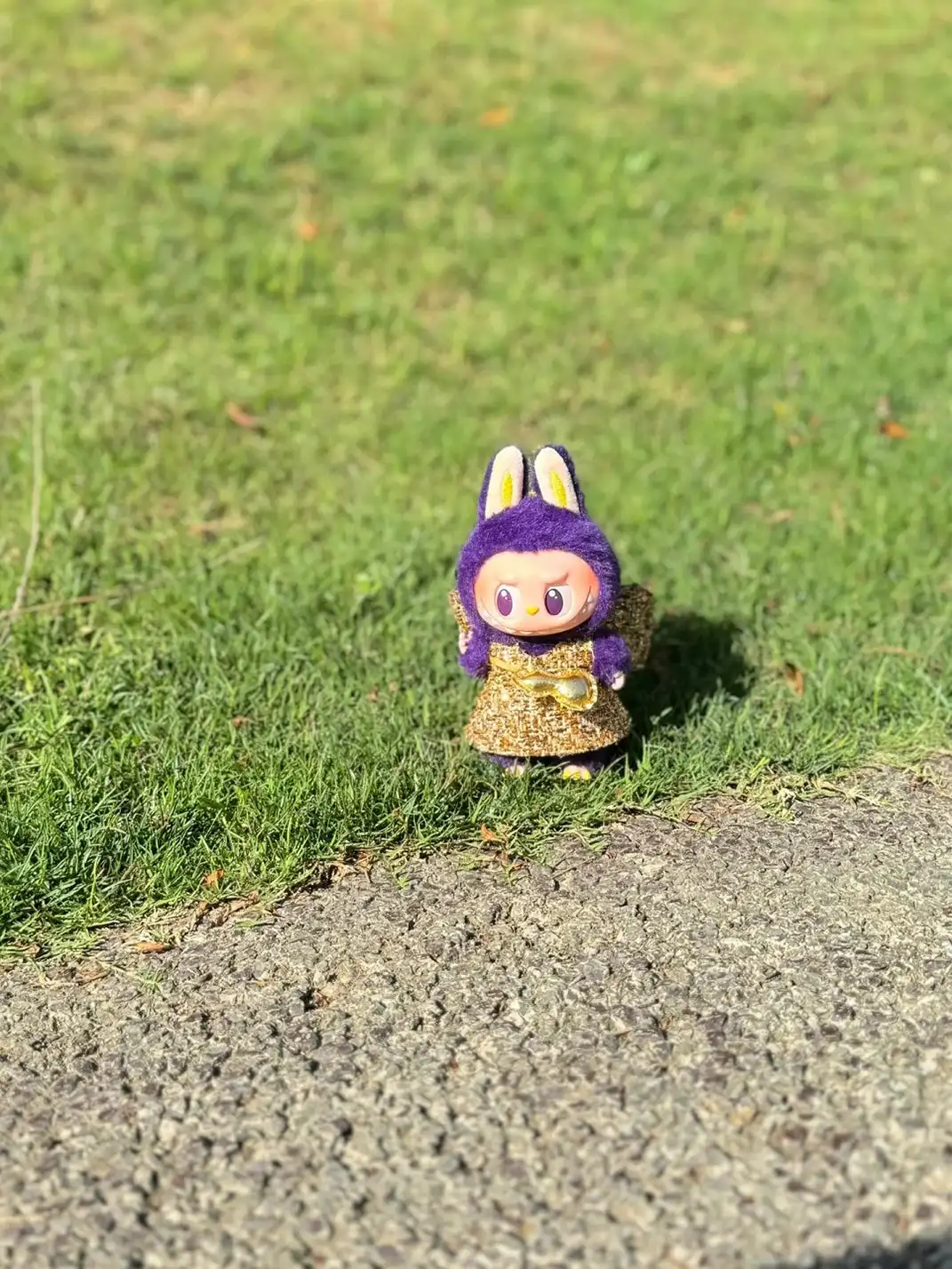 POP MART丨LABUBU Macaron Rubber Face Keychain Figure Blind Box - Milan Exclusive