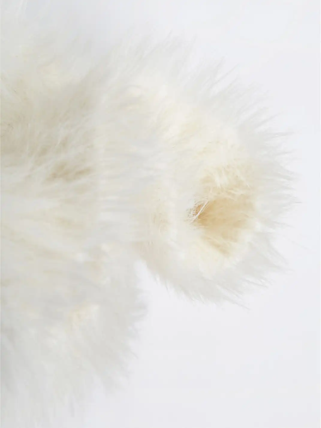 NUTEMPEROR | Furry Knit Beanie Hat-White