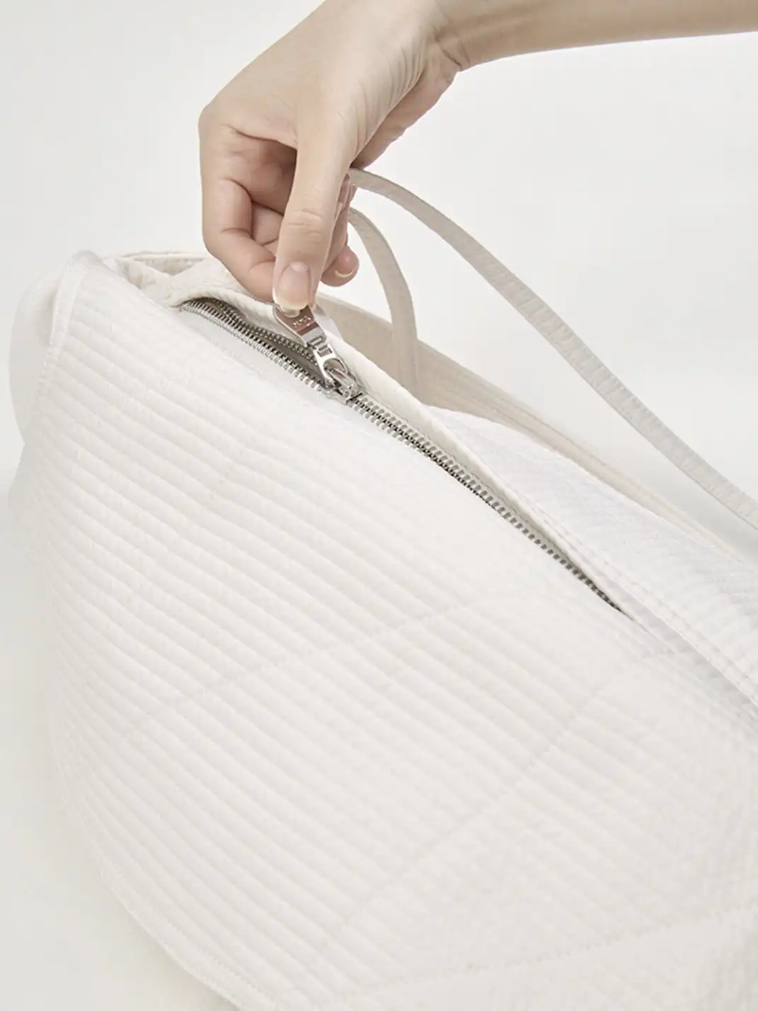 NUTEMPEROR | Asymmetrical Flap Adjustable Dumpling Bag