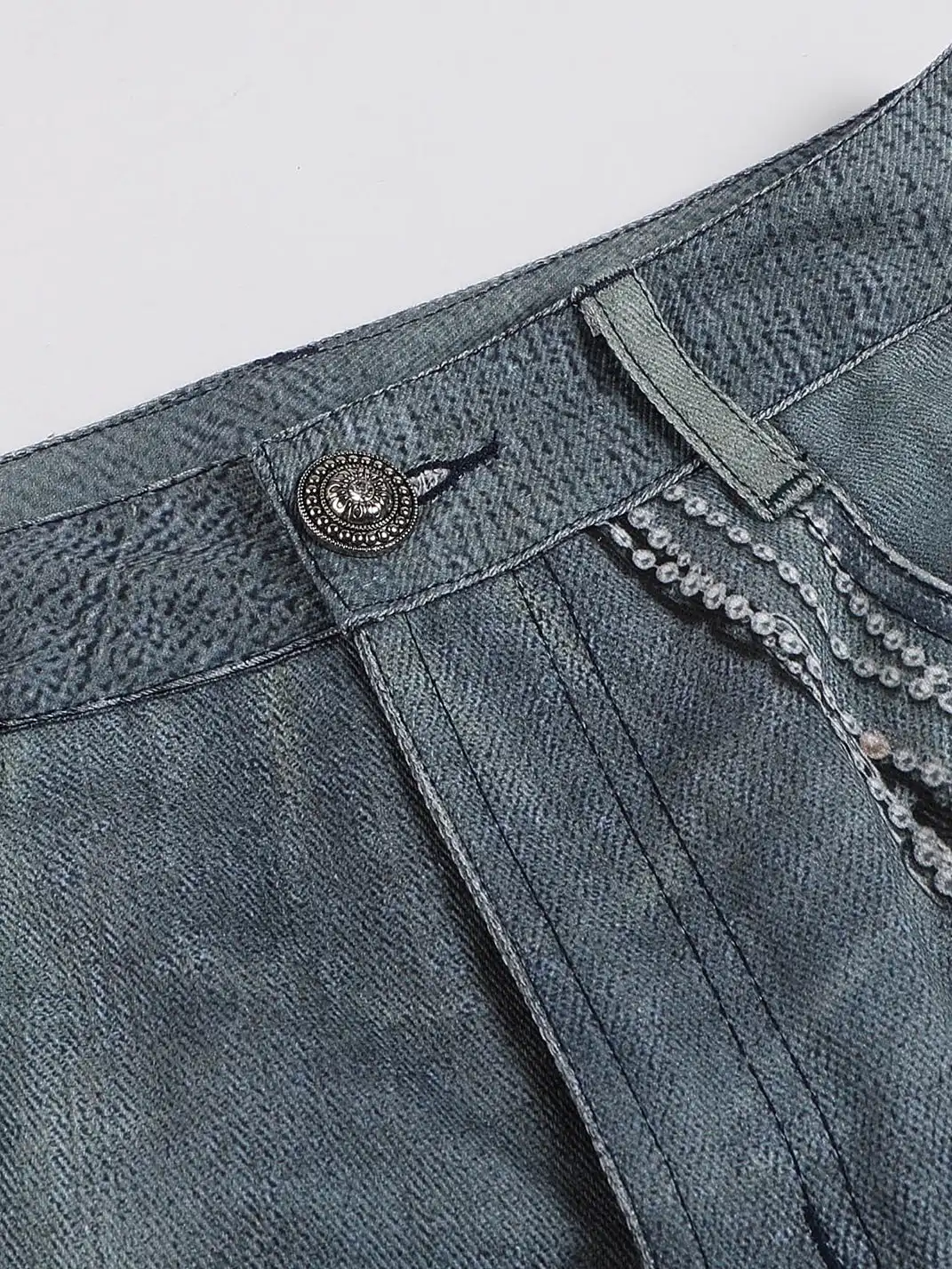 FayChui | Pearl Chain Print Washed Straight Jeans