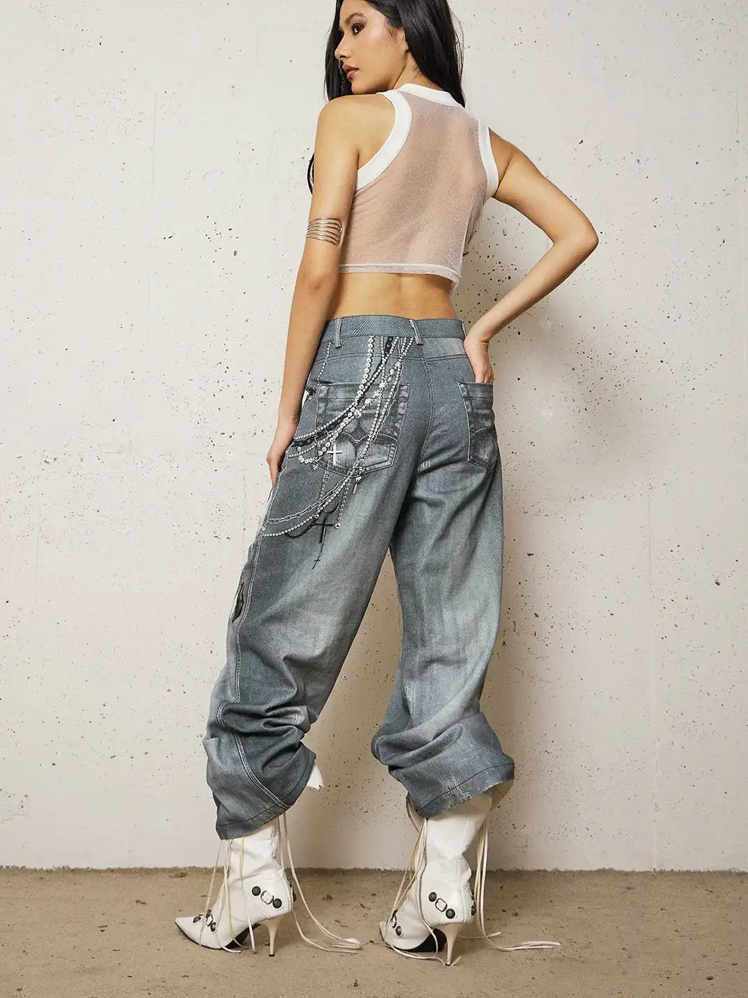 FayChui | Pearl Chain Print Washed Straight Jeans