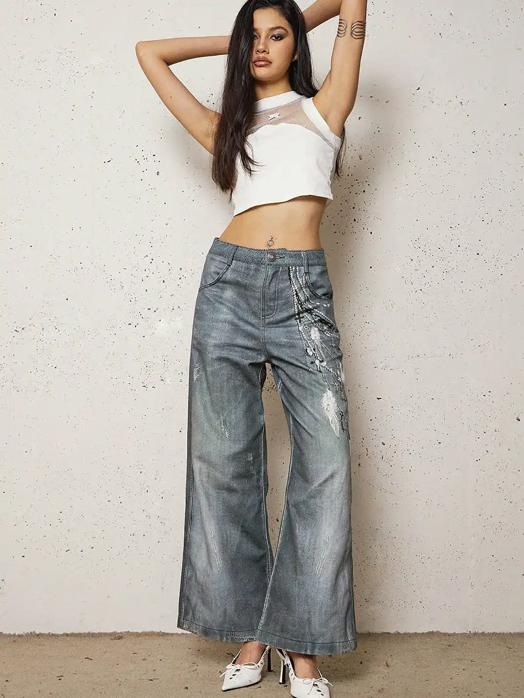 FayChui | Pearl Chain Print Washed Straight Jeans