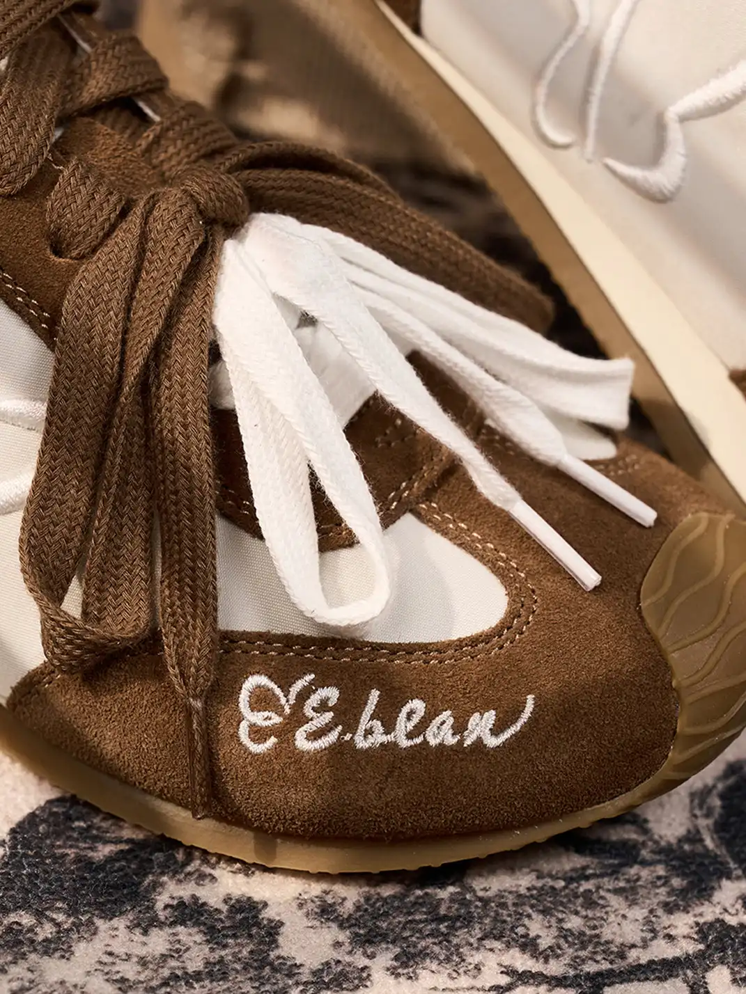 EBLAN丨Two-Tone Lace Retro Leather Training Shoes
