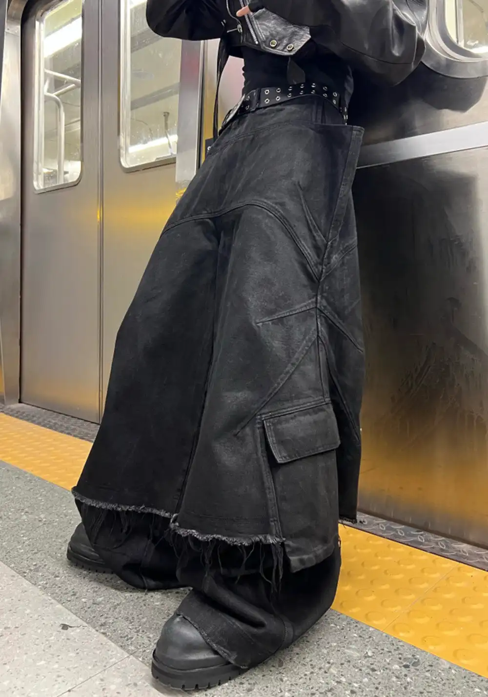REBEL WAVE丨 "O" Shield Waxed Cargo Pants