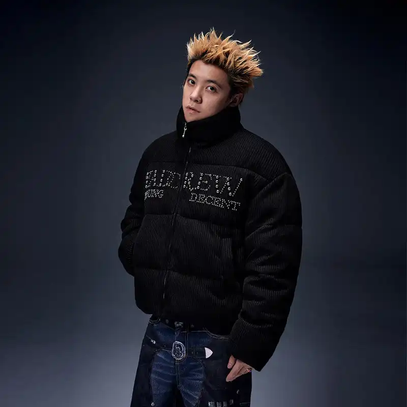 YADcrew丨Electroplated Pearl Slogan Woolen Stand-Up Collar Thickened Cotton Jacket