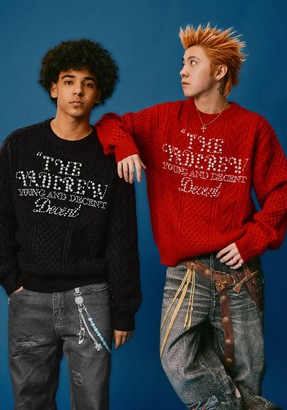 YADcrew丨YADCrew Pearl Lettering Sweater