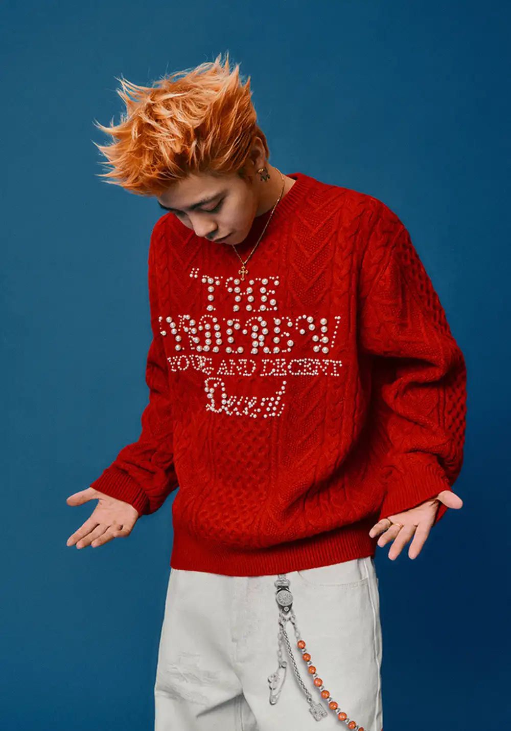 YADcrew丨YADCrew Pearl Lettering Sweater