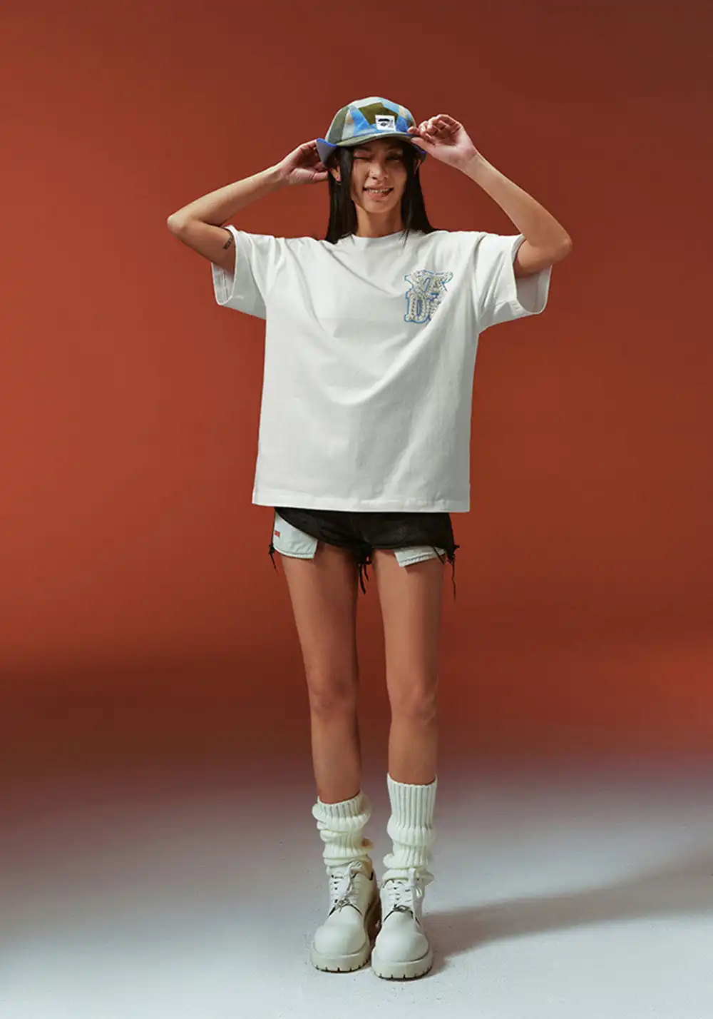 YADcrew丨Pearl Logo Print Short Sleeve