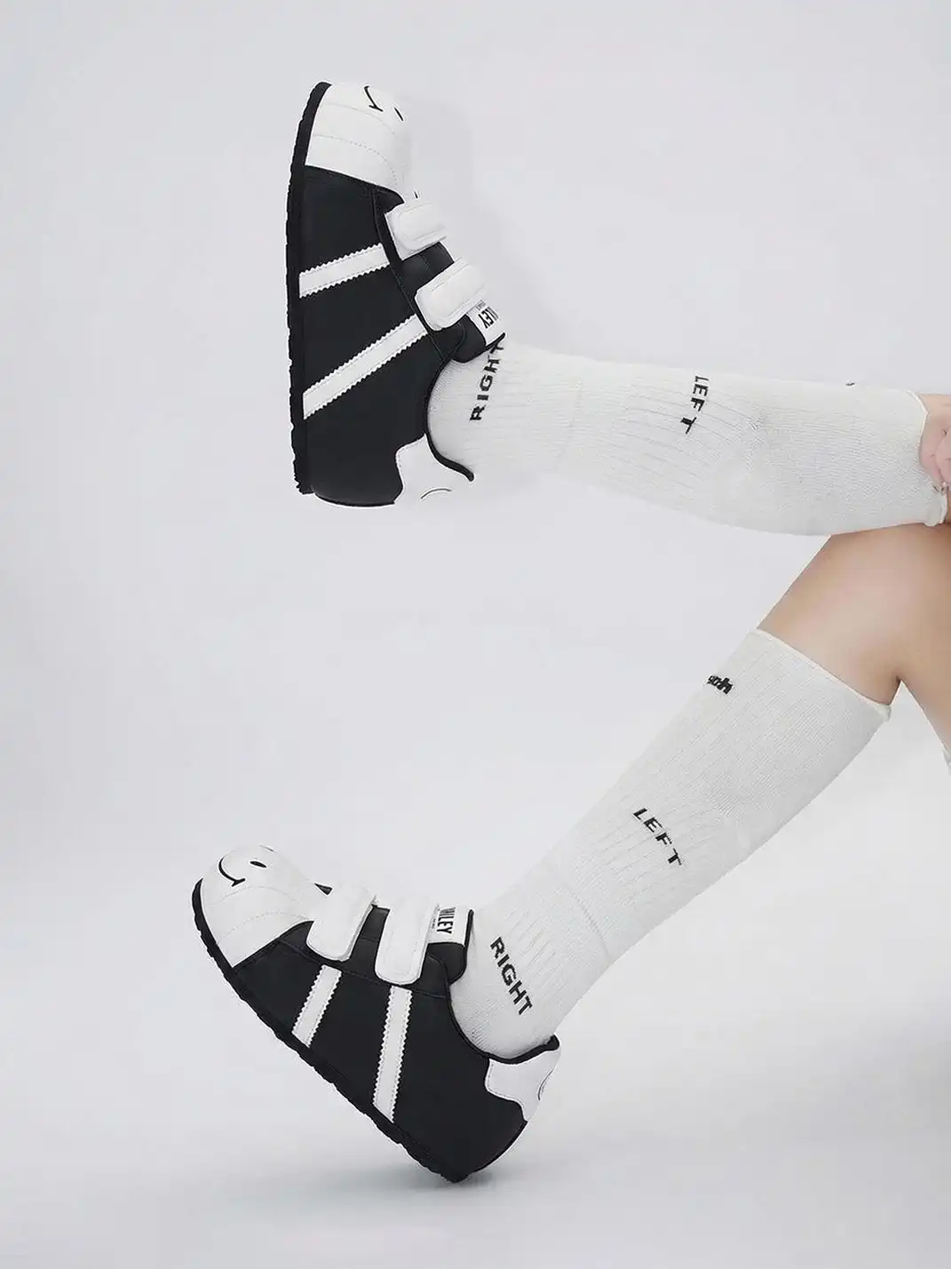 SMILEY | Shell Toe Chunky Velcro Shoes-Black