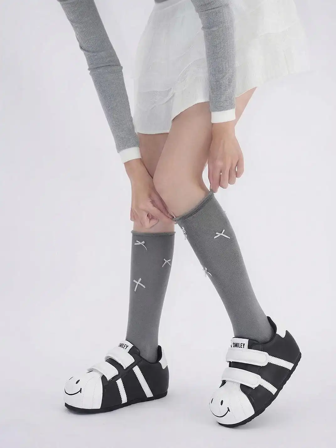 SMILEY | Shell Toe Chunky Velcro Shoes-Black