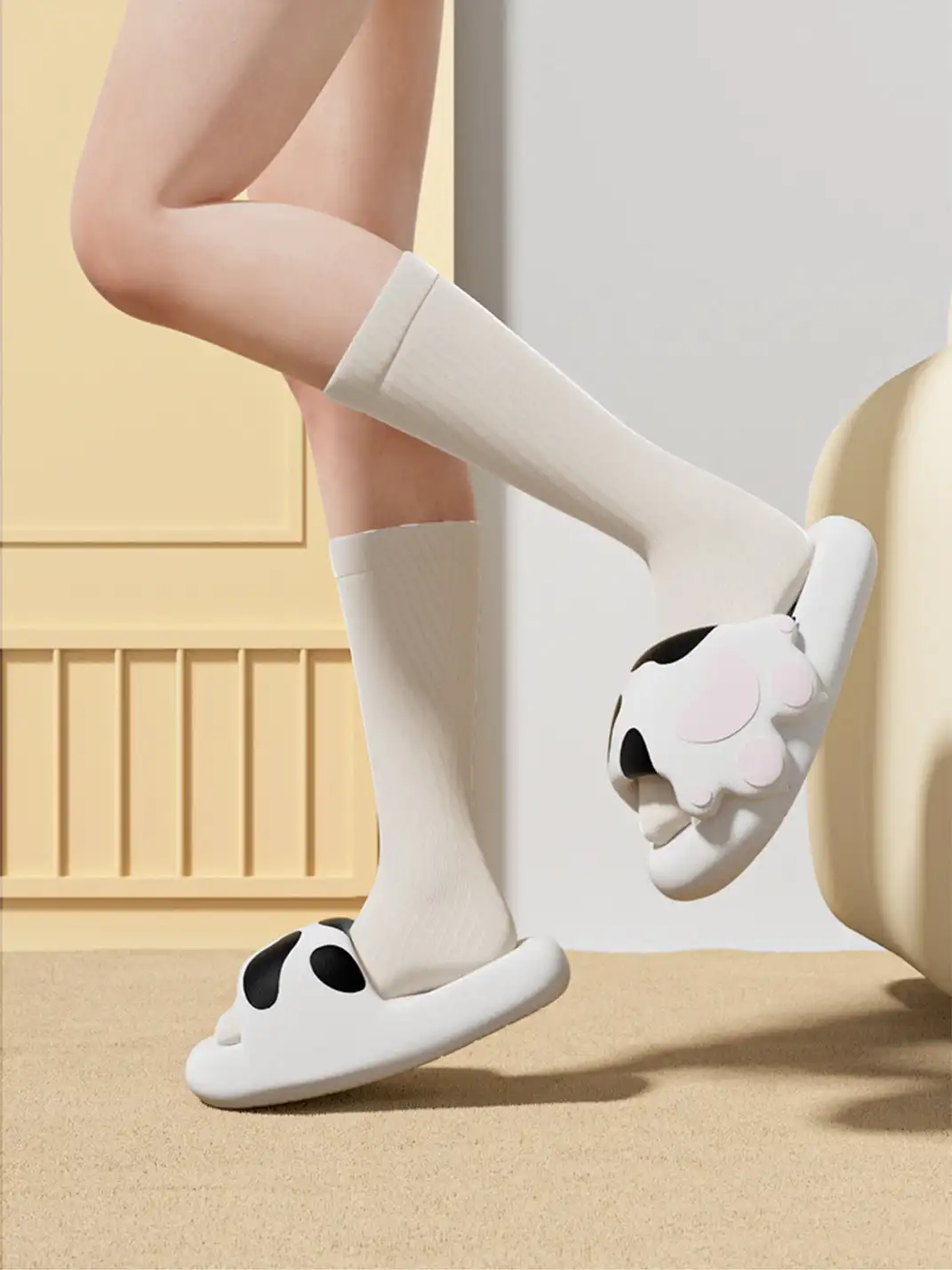 Chedoir | Cat Paw Cow Pattern Slides