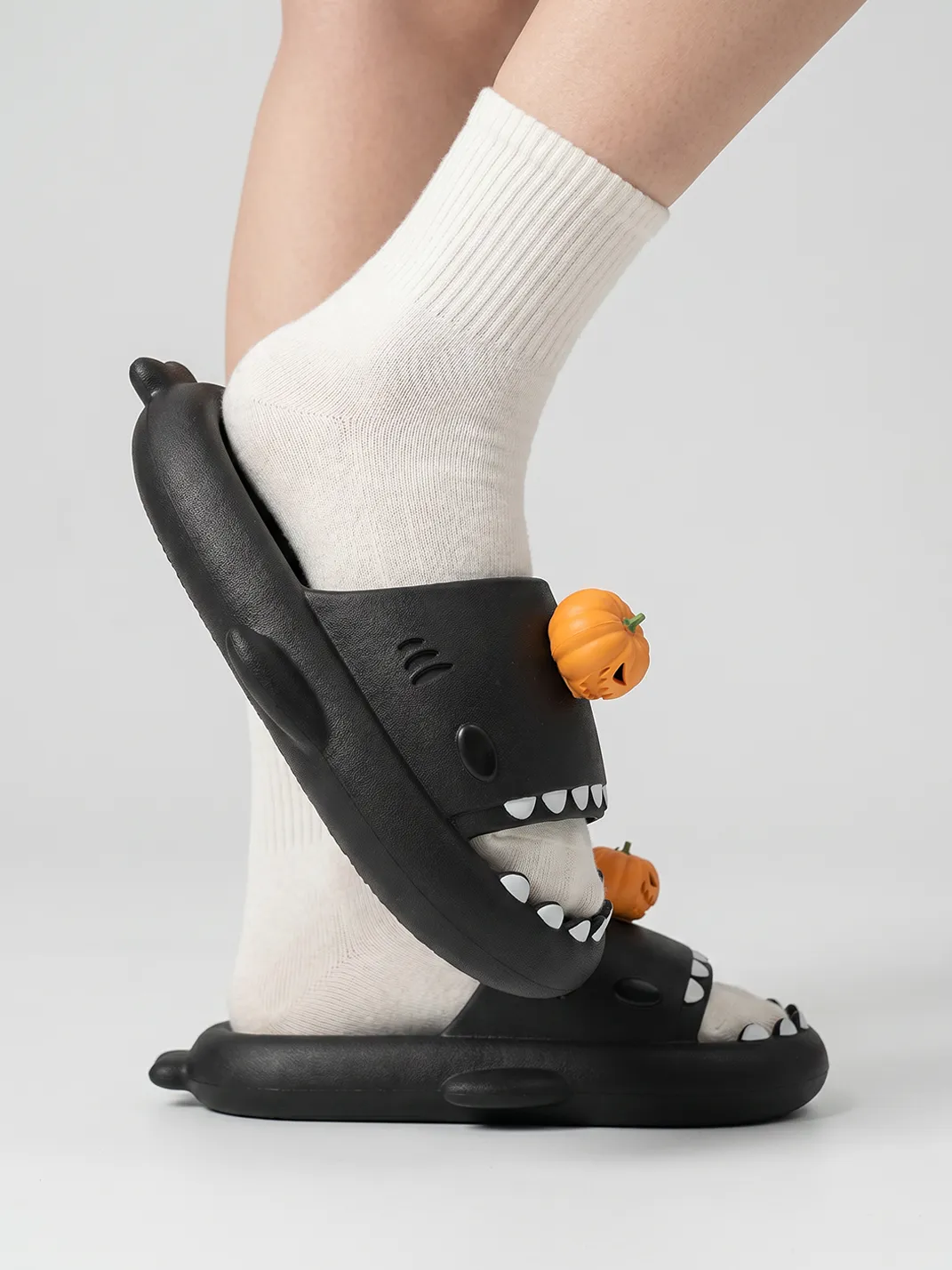 Chedoir | Halloween Pumpkin Shark Slides