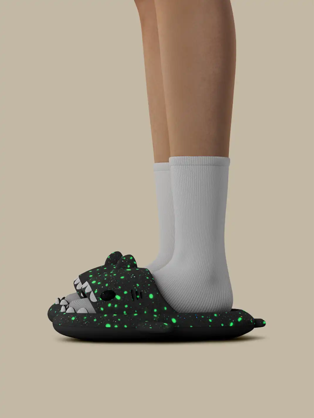 Chedoir | Glow-In-Dark Shark Anti-Slip Slides