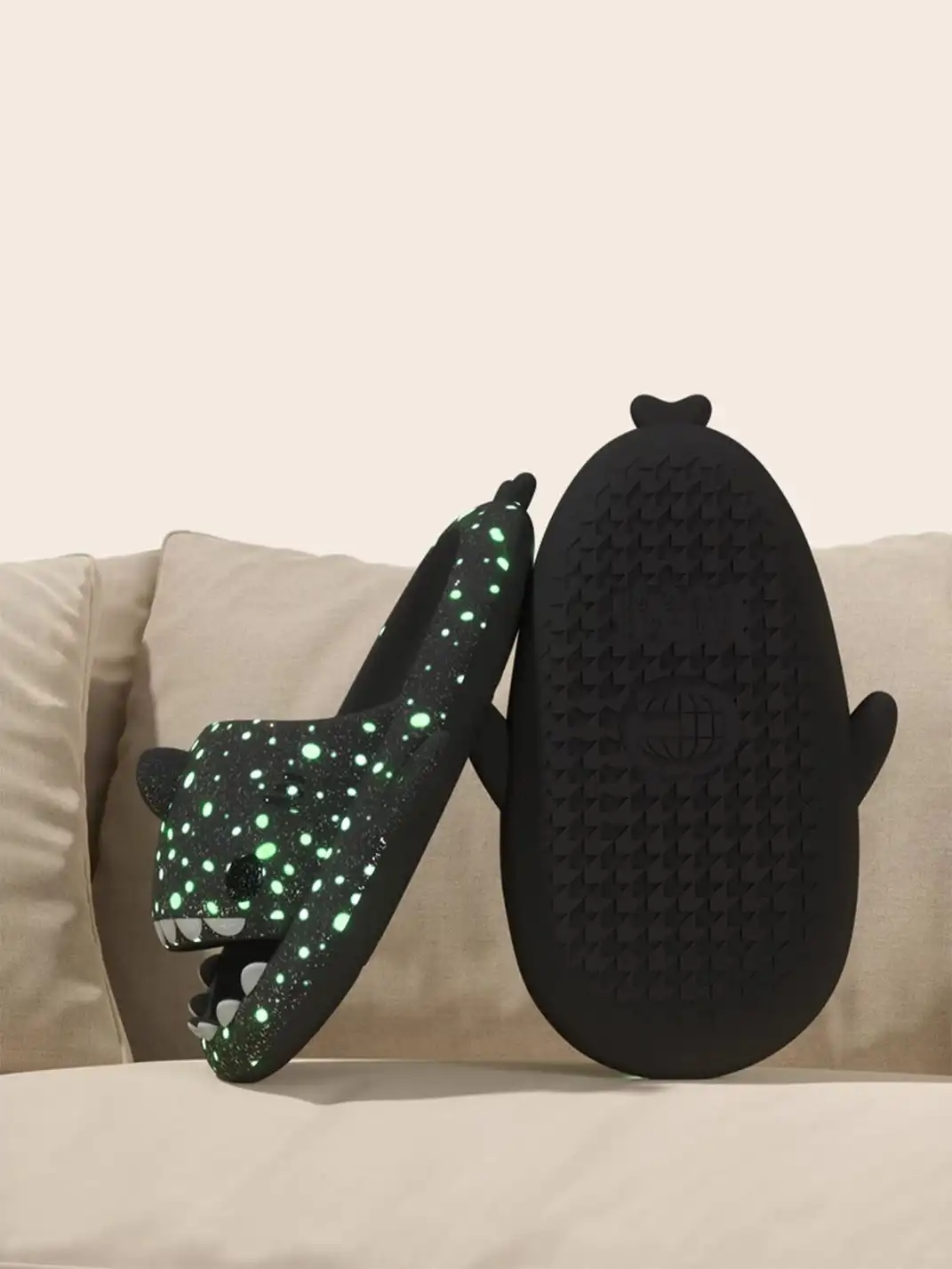 Chedoir | Glow-In-Dark Shark Anti-Slip Slides