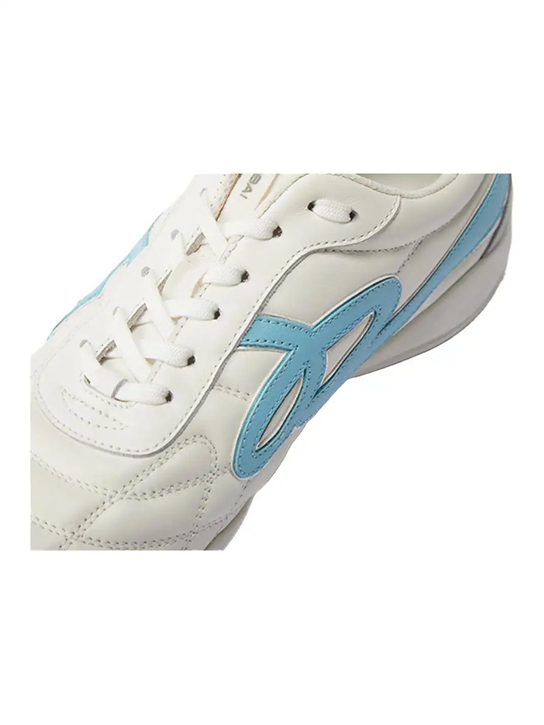 GOODBAI | Retro Velvet Soccer Football Flat Trainer-White