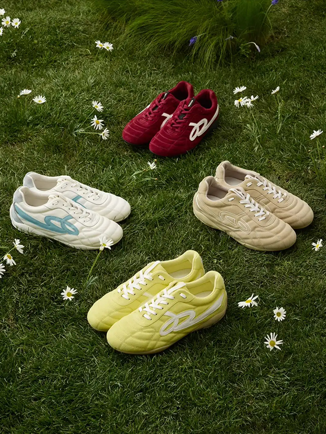 GOODBAI | Retro Velvet Soccer Football Flat Trainer-Red