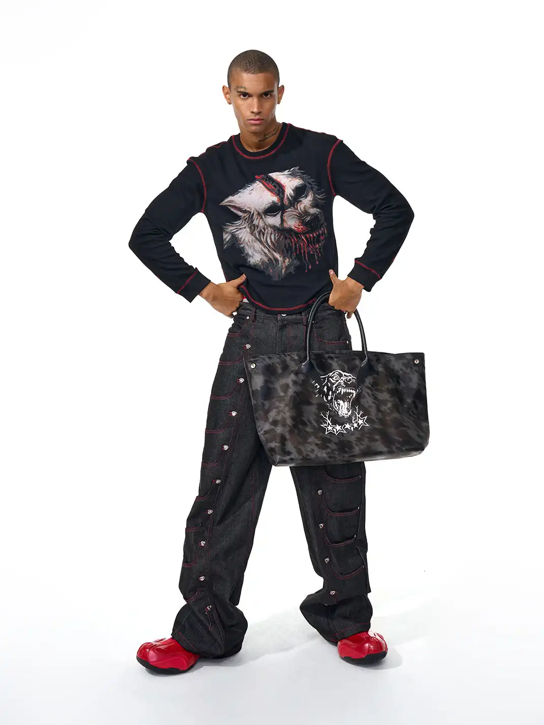 Fourth3ex | Wolf Print Gothic Letter Crewneck Tee