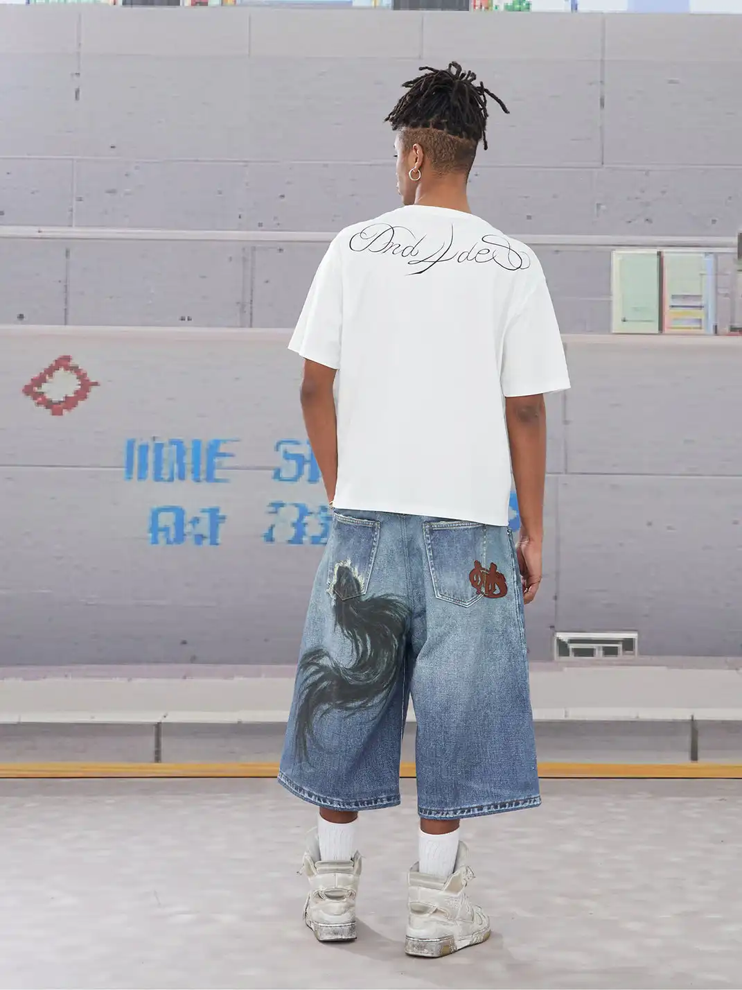 DND4DES | Oil Painting Horse Print Shorts