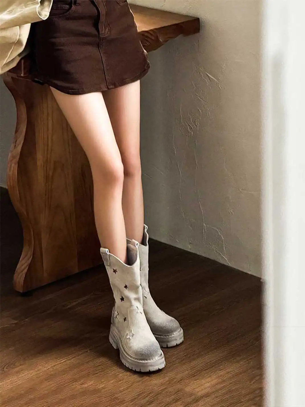 GSL | Suede Star Cut-Out Boots