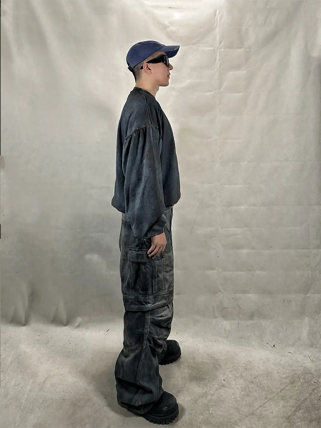 WoosterArchive | Pintuck Aged Cargo Loose Fit Jeans