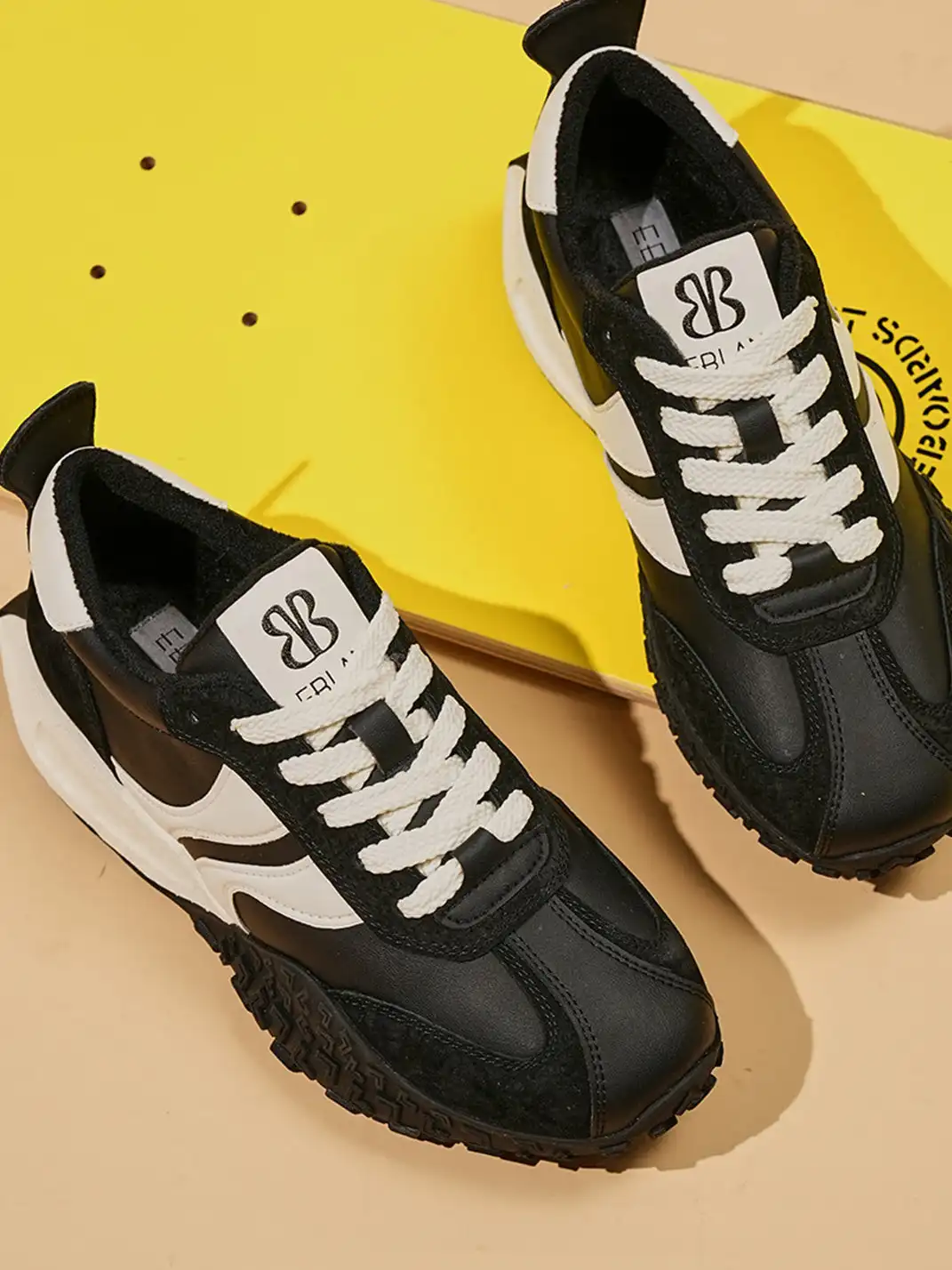 EBLAN | Stratus 1 Classic Running Sneaker
