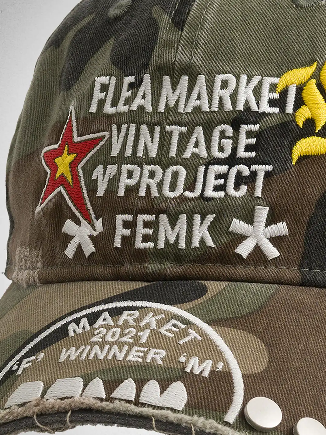 FLEAMARKET | "V Project" Stitchwork Curve Brim Baseball Cap