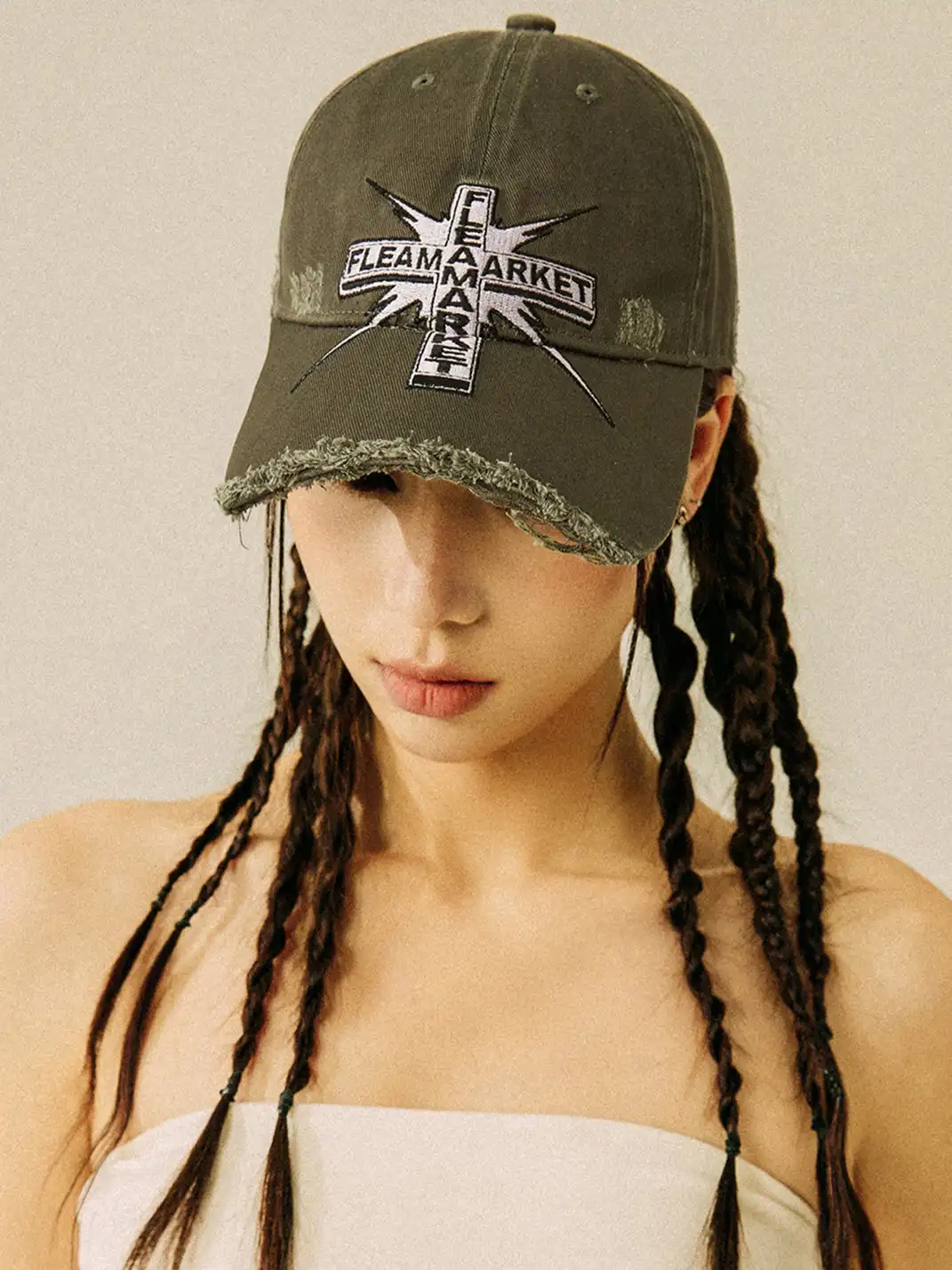 FLEAMARKET | Cross Patch Ripped Curve Brim Cap