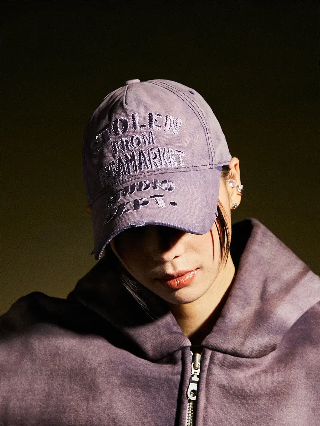 FLEAMARKET | "STOLEN" Stitchwork Curve Brim Cap-Purple