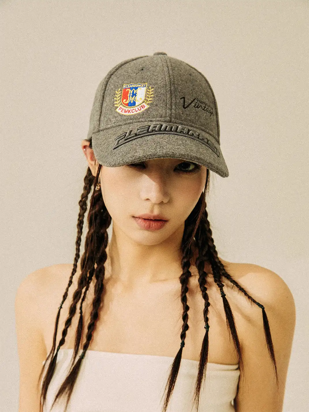FLEAMARKET | Woolen Crest Curve Brim Cap-Grey