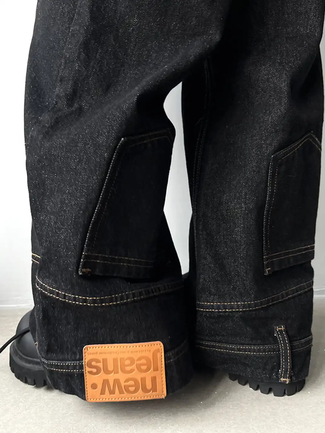 KREATE | Deconstruct Series Up-Side-Down Pocket Loose Fit Jeans