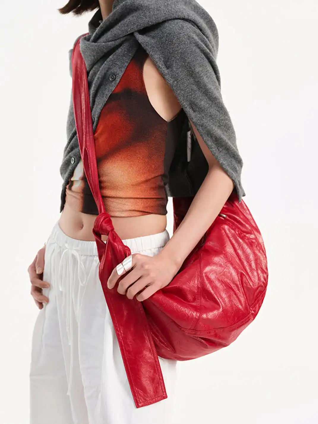 HIDDENNOTES | Slouchy Leather Hobo Bag-Red