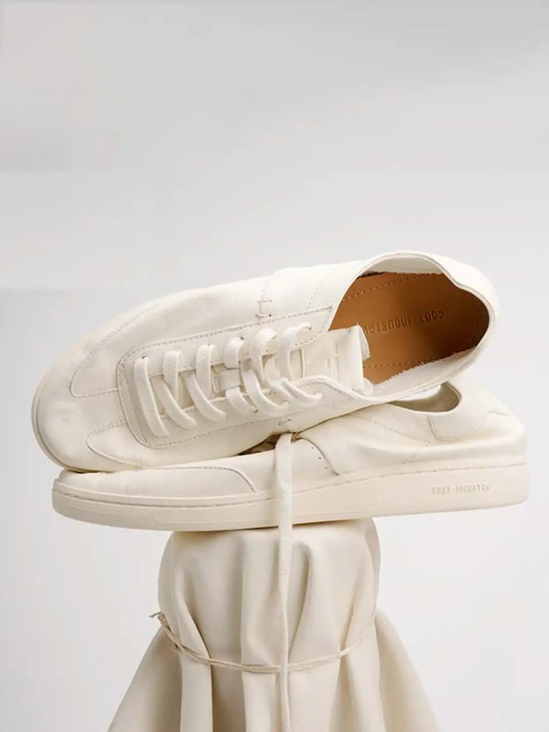 FOOT INDUSTRY | Vintage Trainer Sneaker 02