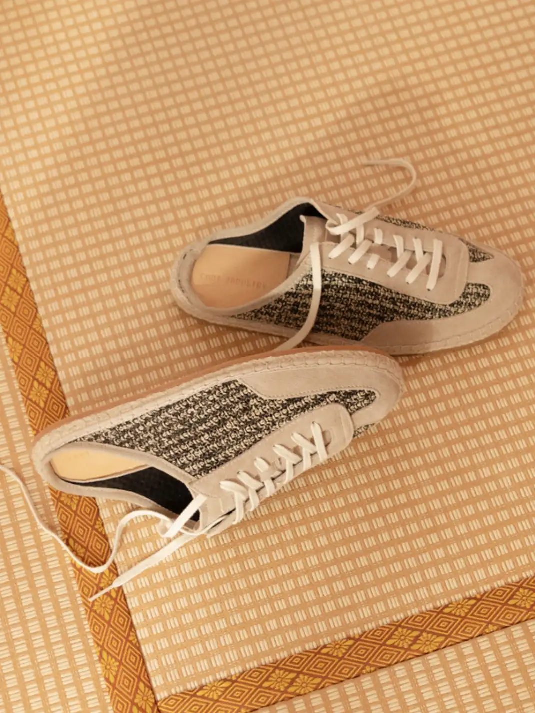 FOOT INDUSTRY | Woven Laced Mules