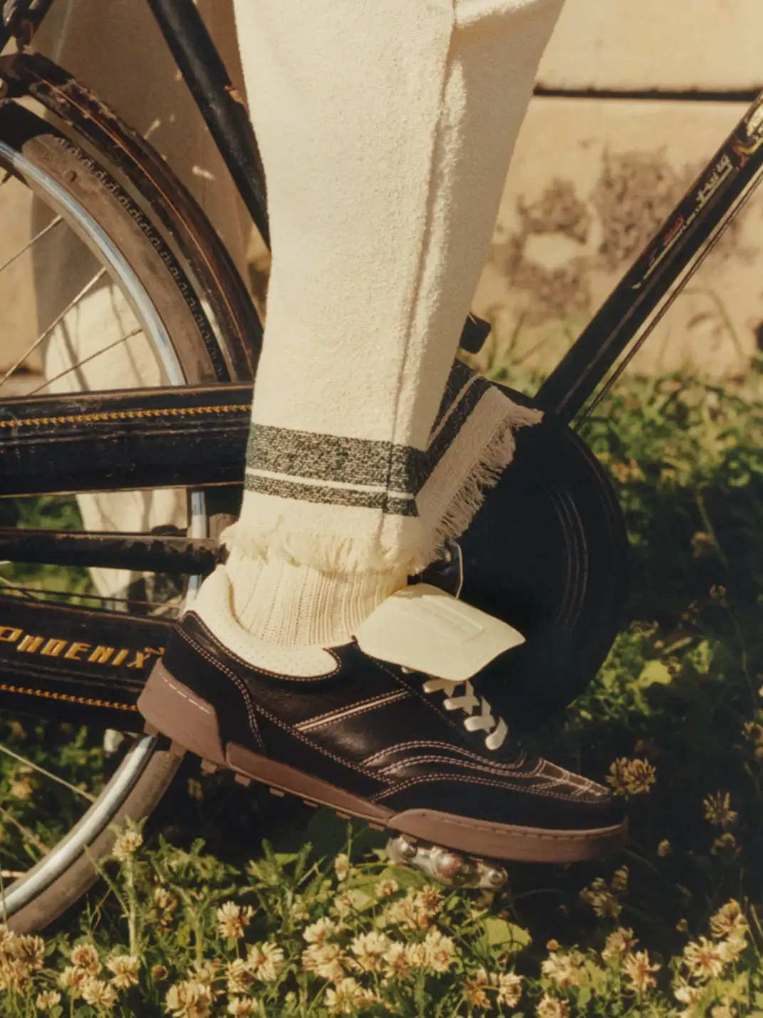 FOOT INDUSTRY | Vintage Soccer Trainer